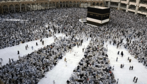 نقاط تحسم سفر الأم المطلقة بأطفالها للعمرة.. هل يلزم إذن الأب لمن هم دون 10 سنوات؟ 3 تأشيرة عمرة مضيف السعودية