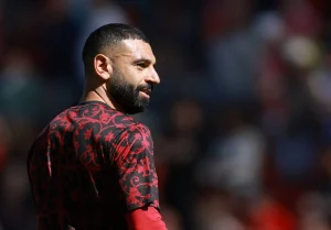 محمد صلاح لاعب المنتخب الوطني