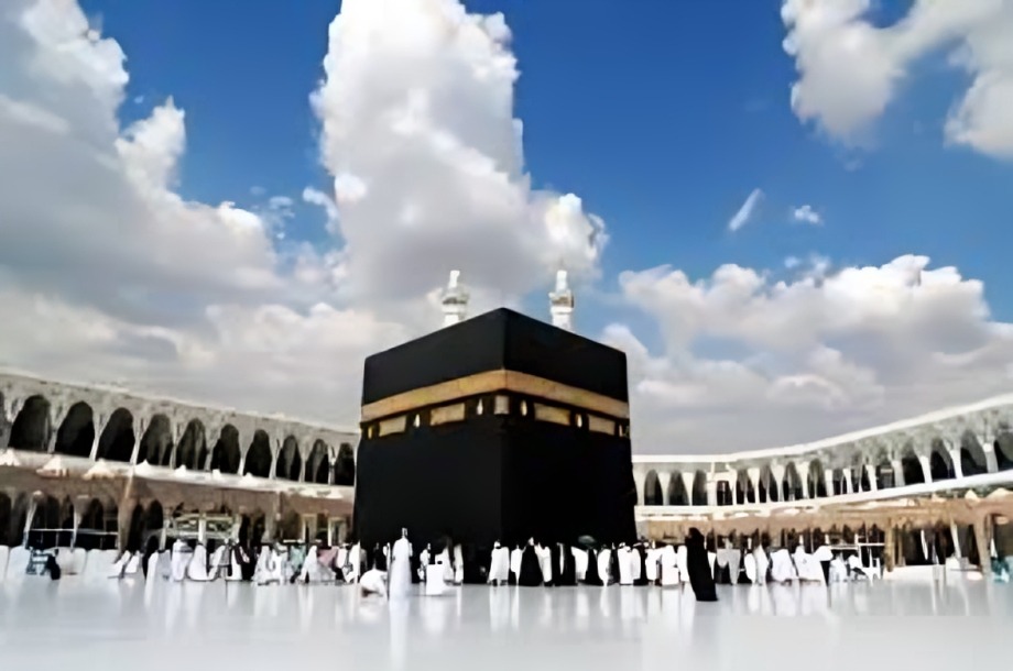 موعد عمرة المولد النبوي 2026.. الأسعار المتوقعة وضوابط سفر المصريين من دول الخليج 2 موسم العمرة 1448