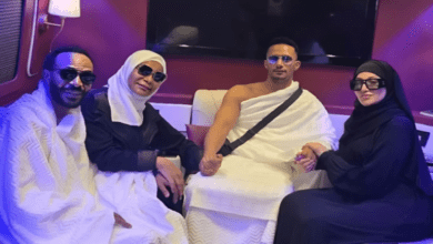 محمد رمضان يؤدي مناسك الحج مع عائلته (صور) 4 محمد رمضان وأسرته في الحج