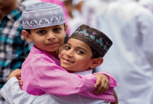 ملابس عيد الأضحى 2026 للأطفال في الإمارات.. كيف تختارين إطلالة مريحة لطفلك؟ 3 ملابس عيد الأضحى 2026 للأطفال في الإمارات