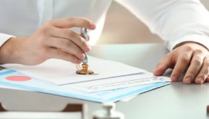 توثيق العقود والمستندات من القنصلية المصرية في دبي
