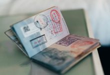 خطوات استخراج وثيقة سفر وخروج نهائي لمولود داخل السعودية 2026.. هل يلزم سداد رسوم إضافة مولود؟ 2 أسرع طريقة لتجديد جواز السفر المصري من الخليج