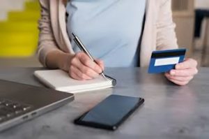 فتح حسابات البنوك الإلكترونية للمصريين بالخليج.. الخدمات والمزايا والخطوات 2 حساب بنكي للمصريين بالخارج