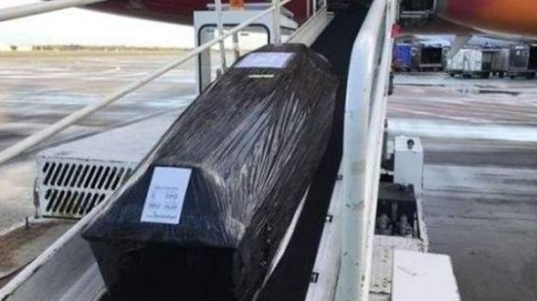 نقل جثمان المتوفى إلى مصر