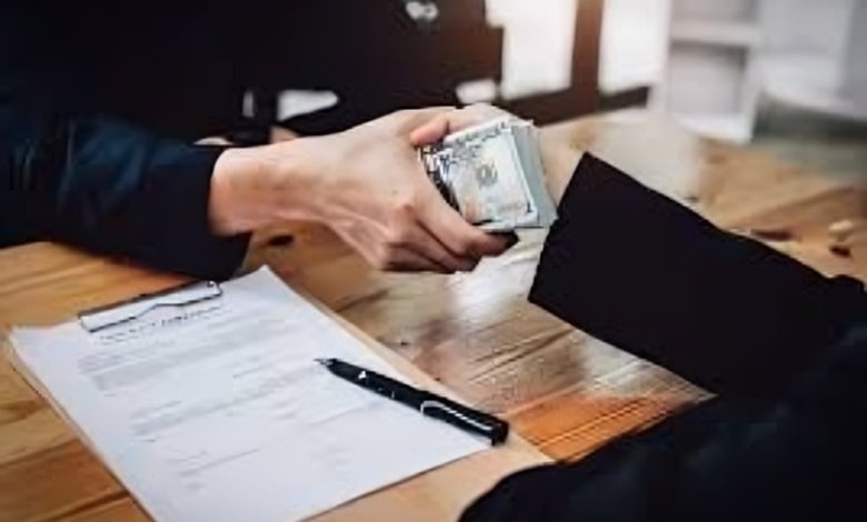 حقوق العامل عند تأخر الرواتب والعمل لساعات إضافية دون مقابل في الإمارات 1 حقوق الموظف عند تأخر الرواتب في الخليج