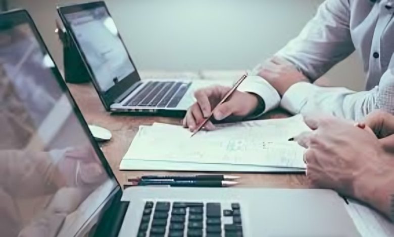 خطوات استقدام الزوجة والأطفال بعد الحصول على عقد عمل في السعودية 1 استقدام الزوجة أثناء وجود الزوج في مصر
