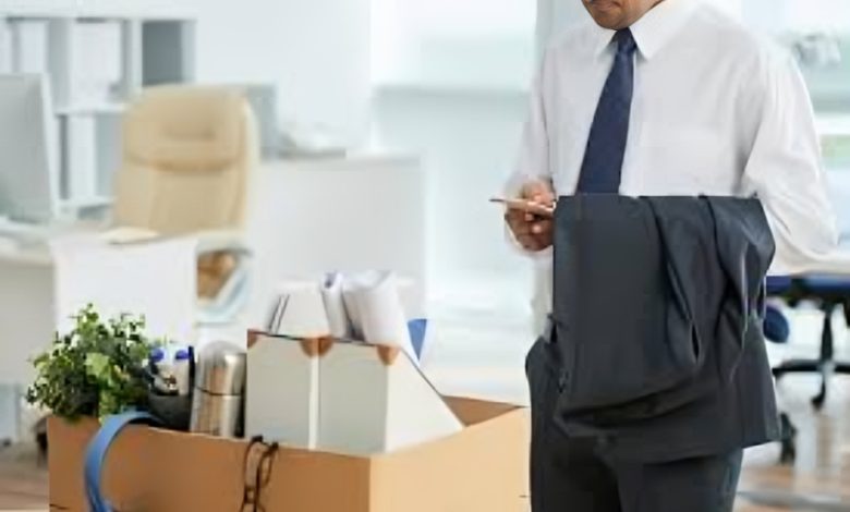 مكافأة نهاية الخدمة عند ترك العمل قبل انتهاء العقد