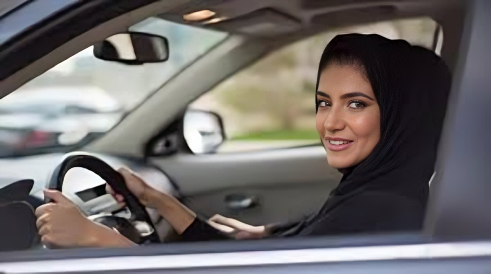 استخراج رخصة القيادة في الإمارات