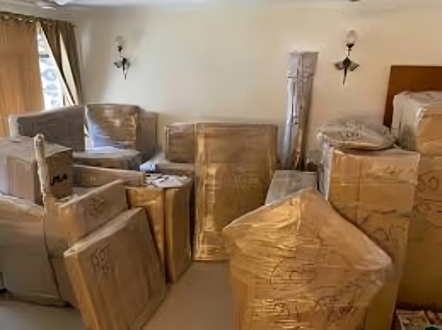 ماذا يفعل المصريون بأثاث منازلهم عند الانتقال من دولة خليجية إلى أخرى؟ 2 أثاث المصريين المغتربين بين دول الخليج