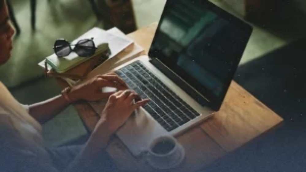 دور VFS Global في معادلة الشهادات