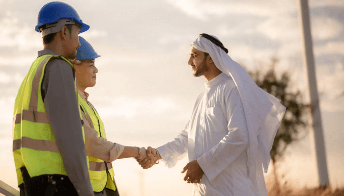 رفض تجديد الإقامة في الإمارات.. ما الخيارات المتاحة للعمال؟ 2 رفض تجديد الإقامة في الإمارات للعمال