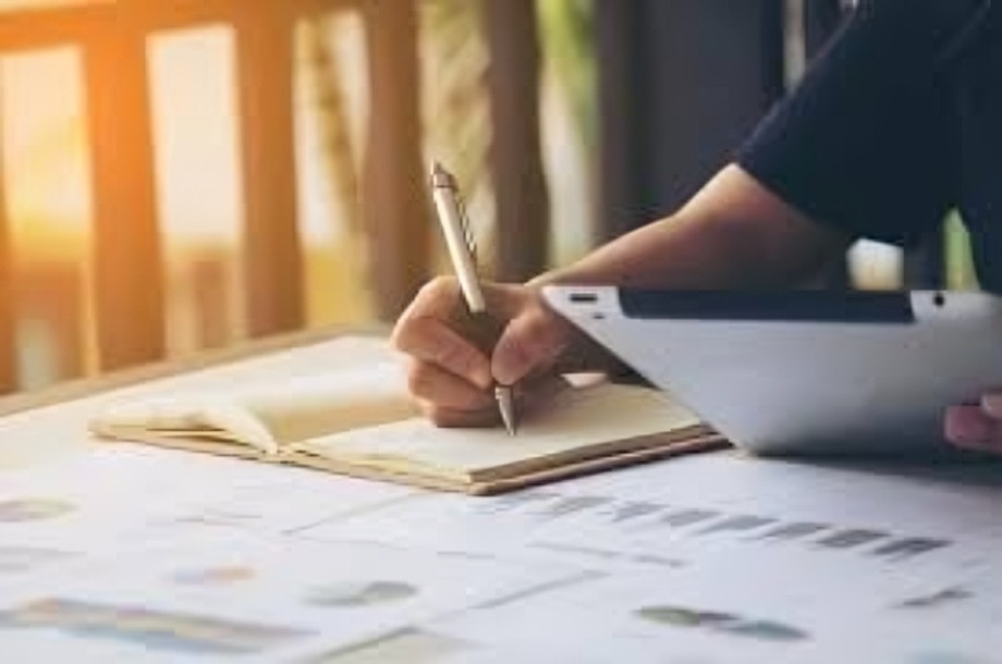 معادلة الشهادات في الإمارات 2026