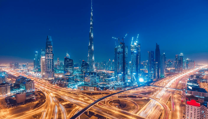 خطوات التأكد من صلاحية الإقامة قبل العودة إلى الإمارات