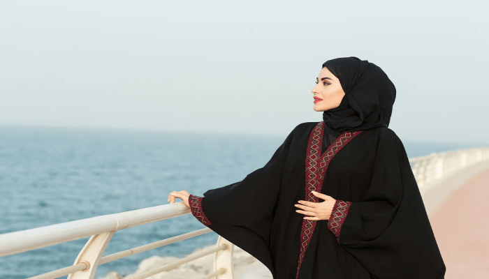 شراء العبايات أونلاين في الخليج
