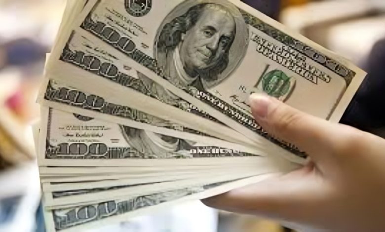 هدوء في سوق الصرف.. سعر الدولار أمام الجنيه المصري بالبنوك 1 سعر الدولار في البنوك المصرية