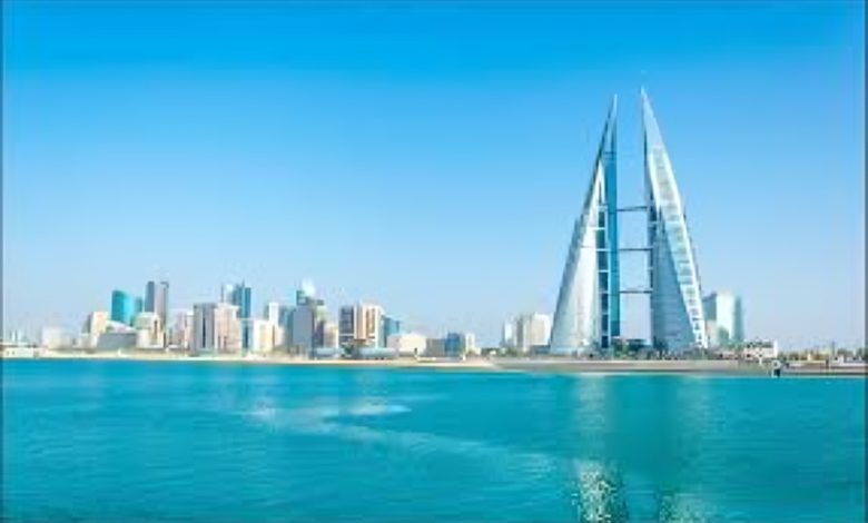 قبل بدء التطبيق.. كل ما تريد معرفته عن حظر العمل وقت الظهيرة في البحرين 2026 1 حظر العمل وقت الظهيرة في البحرين