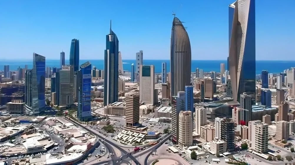 غرامات الإقامة في الكويت