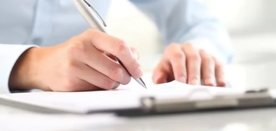 نقل الإقامة من شركة إلى أخرى في الإمارات.. المستندات المطلوبة والإجراءات 2 نقل الإقامة من شركة إلى أخرى في الإمارات
