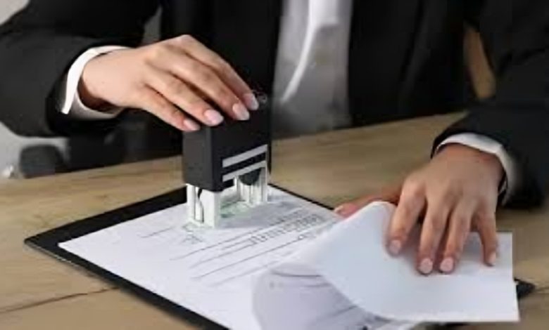 الإقامة بعد تغيير العمل في الإمارات