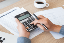 وظيفة مراجع حسابات في الرياض 2026.. فرصة بخبرة من 4 إلى 5 سنوات 3 finance accounting paper desk using 1262 2292