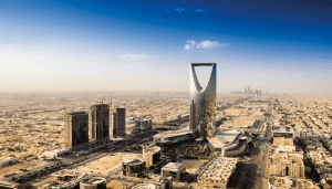 تكلفة الإقامة في السعودية للمهن الجديدة وسوق العمل 2026.. تحليل شامل للرسوم والاتجاهات الاقتصادية 2 الإقامة في السعودية