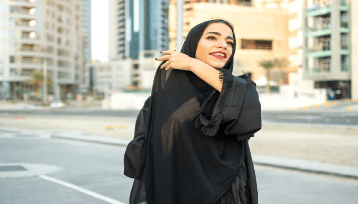 شراء العبايات أونلاين في الخليج