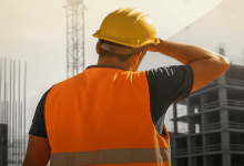 حظر العمل وقت الظهيرة في الإمارات مستمر