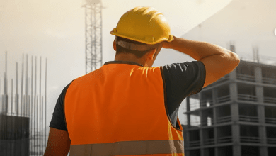 حظر العمل وقت الظهيرة في الإمارات مستمر
