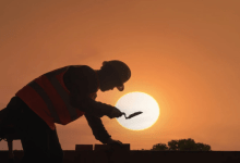حظر العمل وقت الظهيرة في الإمارات