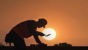 حظر العمل وقت الظهيرة في السعودية