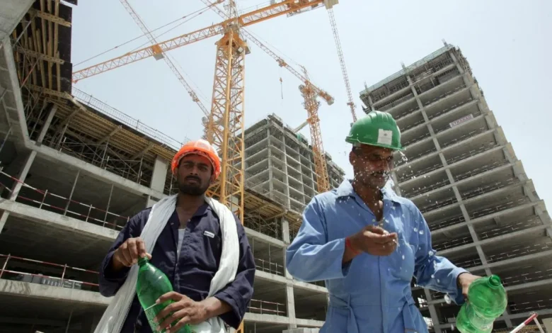 المصريون في الخليج بعد الإجازات.. 7 أوراق راجعها قبل السفر والعودة للعمل 1 المصريون في الخليج