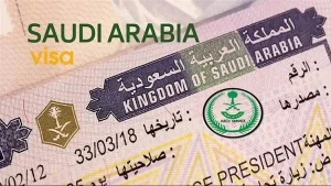 هل يمكن السفر إلى السعودية بتأشيرة عمل واصطحاب الوالدة؟ الشروط والإجراءات بالتفصيل 2 تأشيرة السعودية - أرشيف