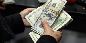 كيفية حل مشكلات «أبشر» والزيارة العائلية والتحويلات المالية للمصريين في الخليج 4 تحويلات المصريين بالخارج