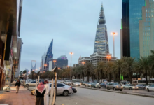 لحديثي التخرج.. أبرز فرص العمل في الرياض لحملة كلية التجارة 5 فرص العمل في الرياض المتاحة لحملة كلية التجارة