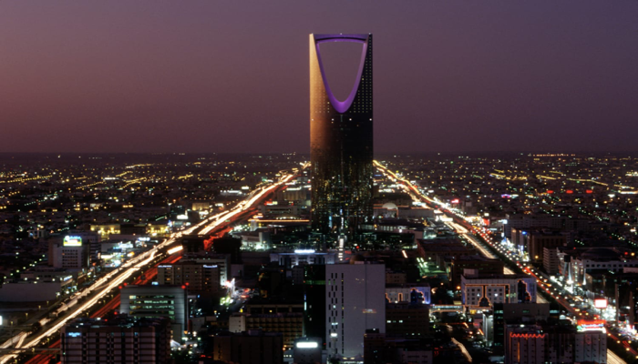تجارب حاملي الفيزا الحرة في السعودية
