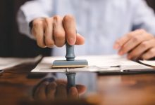 أسرع طريقة لتوثيق أوراق العمل في الإمارات.. من استخراج المستند إلى استلامه 3 توثيق أوراق العمل في الإمارات