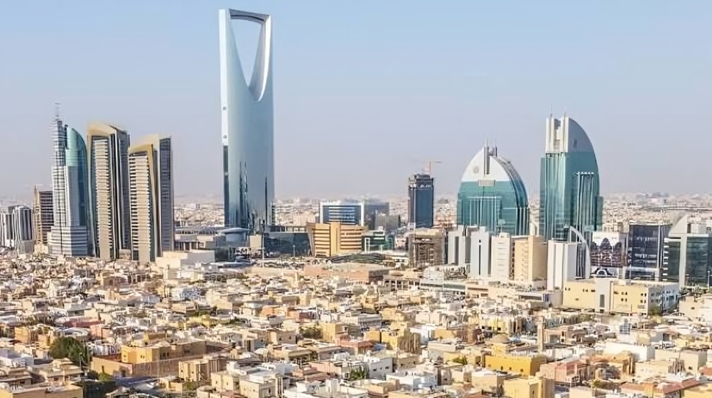 راتب 8000 إلى 9000 ريال في السعودية