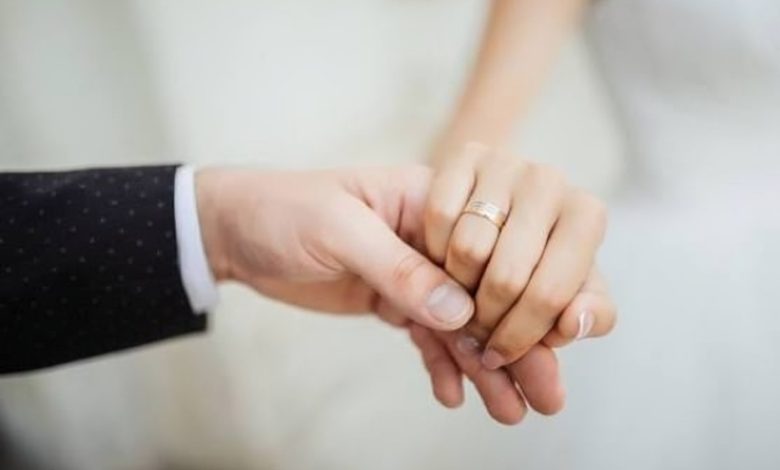 فرق السن في الزواج.. هل يؤثر على نجاح الحياة الزوجية؟ 1 فرق السن في الزواج