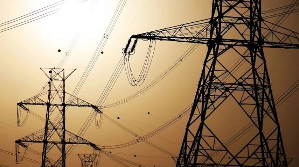 الكويت تدعو المواطنين والمقيمين إلى ترشيد استهلاك الكهرباء.. إجراءات عاجلة لدعم استقرار الشبكة 2 ترشيد استهلاك الكهرباء في الكويت