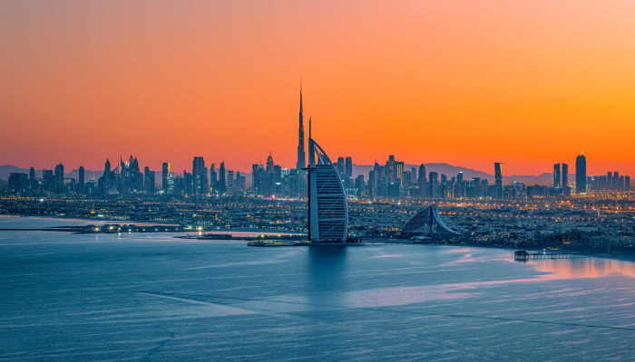 غرامات الإقامة في الإمارات 2026