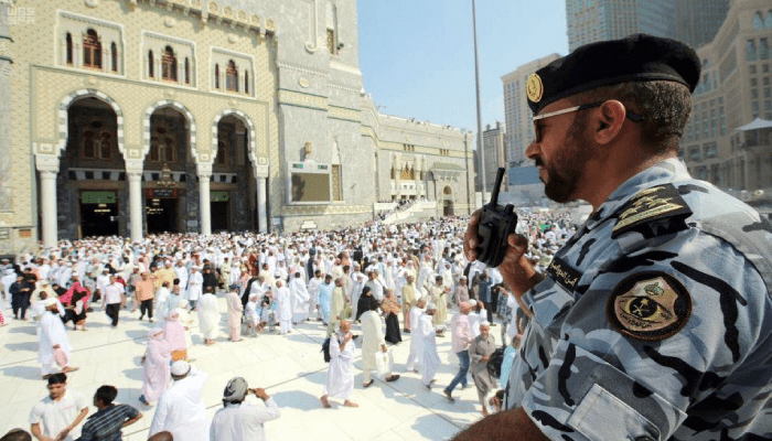 القبض داخل الحرم المكي.. ماذا يحدث بعد التوقيف وما دور الكفيل؟ 1 القبض داخل الحرم المكي