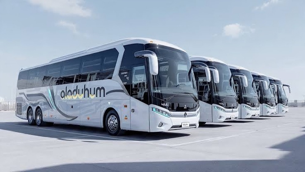 رحلات عمرة من الرياض بالباص VIP.. أسعار الفنادق وأفضل العروض 2 رحلات عمرة من الرياض بالباص VIP