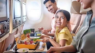 وجبات طيران السعودية للأطفال.. ماذا يقدم على متن الرحلات وهل تكفي؟ 7 وجبات طيران السعودية للأطفال