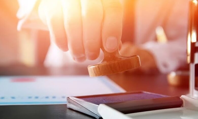 اختلاف المهنة بين جواز السفر والإقامة في الإمارات