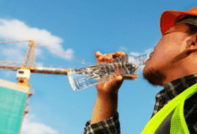 أخطاء غذائية شائعة تزيد الشعور بالعطش والإجهاد في الأجواء الحارة