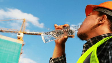 أخطاء غذائية شائعة تزيد الشعور بالعطش والإجهاد خلال الأجواء الحارة 4 أخطاء غذائية شائعة تزيد الشعور بالعطش والإجهاد في الأجواء الحارة