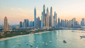 حقائق عن العودة إلى الإمارات بعد الترحيل بسبب كسر الزيارة.. هل أصبحت ممكنة؟ 2 الإقامة في الإمارات بعد انتهاء الزيارة