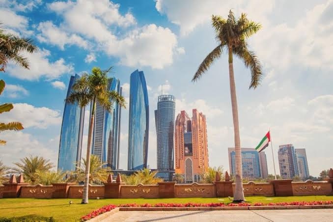 إجازة المقيمين في الإمارات 2026