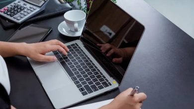 العمل في السعودية أم الاستمرار أونلاين؟.. مقارنة تساعدك على اتخاذ القرار 5 اونلاين
